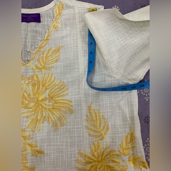 SANA SAFINAZ White and Yellow Embroidered Dress - Picture 12 of 14